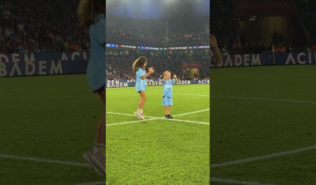 VİDEO | Trabzonspor, Isaac’i Muhammed Salah ile buluşturdu
