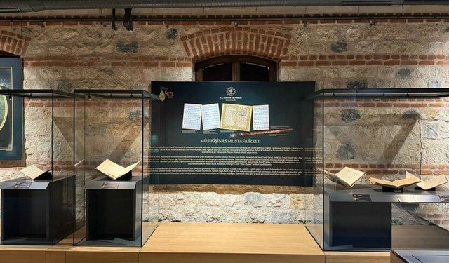 Kazasker Mustafa İzzet Efendi sergisi Rami Kütüphanesi'nde açıldı