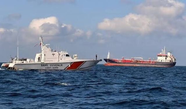 MSB: İki gemi kazası için deniz ve hava unsurlarıyla destek sürüyor