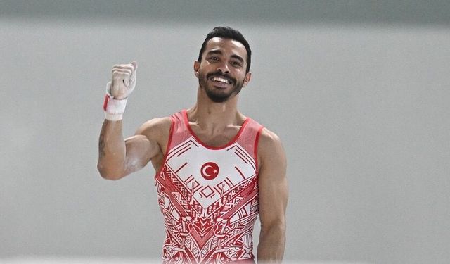 Milli cimnastikçi Ferhat Arıcan altın madalya kazandı