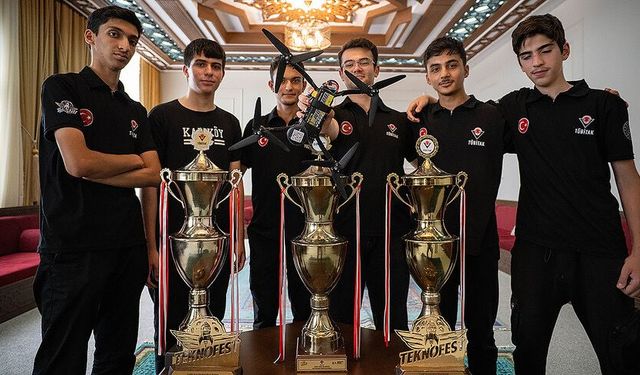 Lise öğrencileri TEKNOFEST İHA yarışmasında üçüncü kez birinci oldu