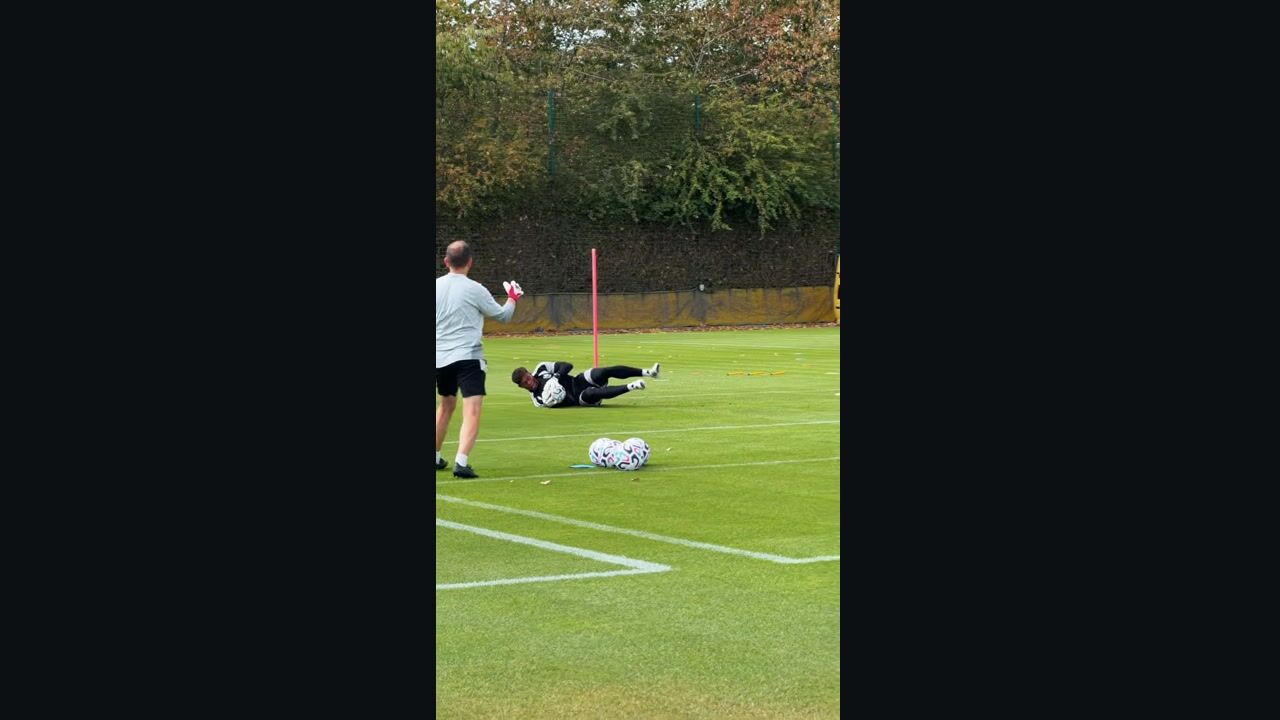 VİDEO | Zion Suzuki, Aston Villa’yla ilk antrenmanına çıktı